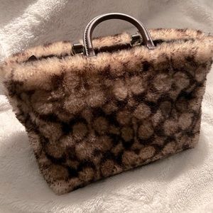 Coach Signature Shearling Rogue 31 Tote Bag - C6160